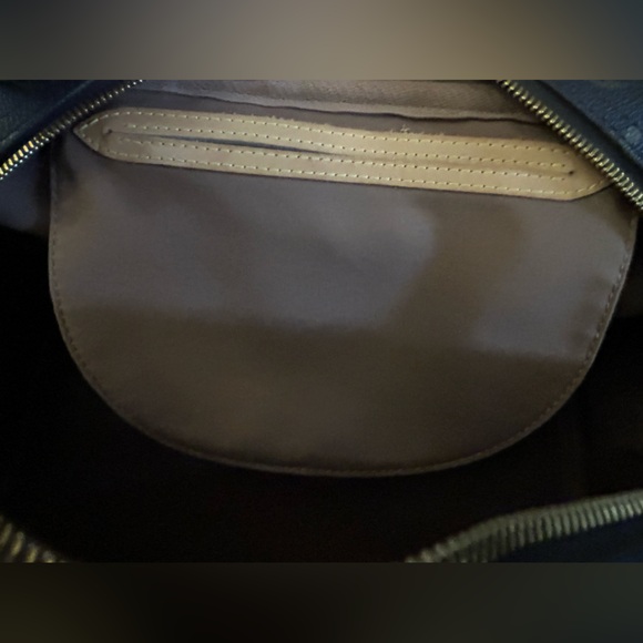 Authentic Louis Vuitton Montorgueil GM shoulder bag. Offers are welcome! - Picture 4 of 14